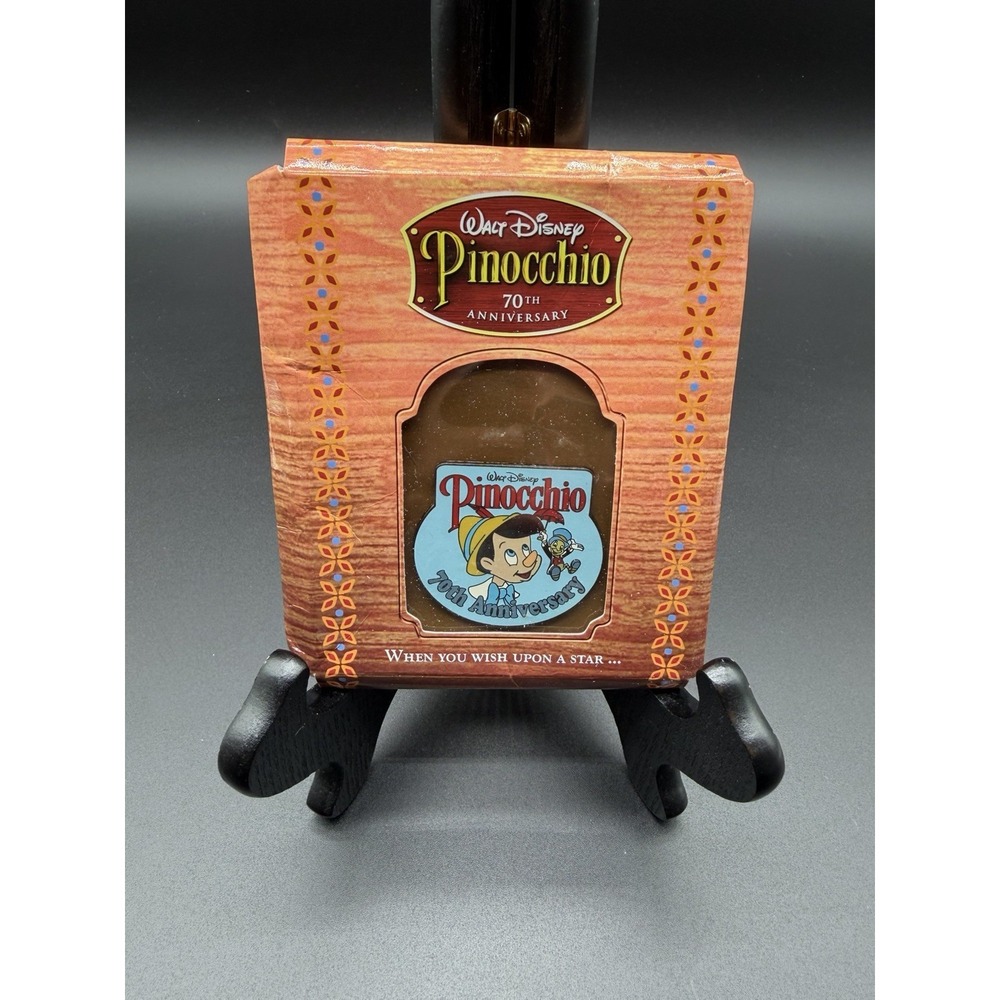 Disney Pinocchio 70th Anniversary Pin When You Wish Upon a Star Boxed Pin